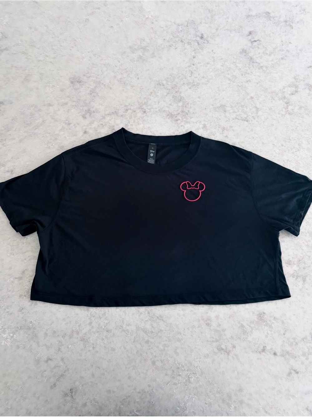 Disney x Lululemon Minnie Mouse Crop Tee in Black- Size 10 Rare